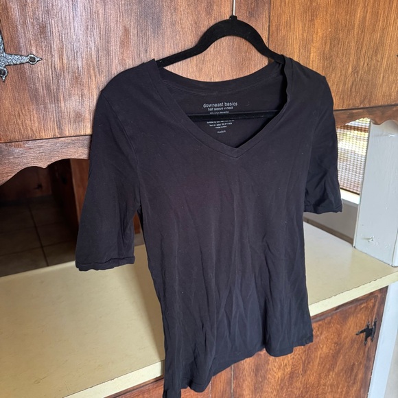 DownEast Basics Black Half Sleeve V Neck Medium - Picture 1 of 6